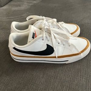 Nike Court Legacy Next Nature Size 7 Women’s